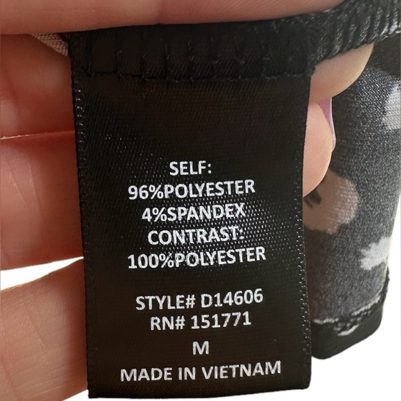 Kaileigh Woman’s Black and White Faux Wrap Dress Size Medium Corpcore Office - Picture 8 of 8